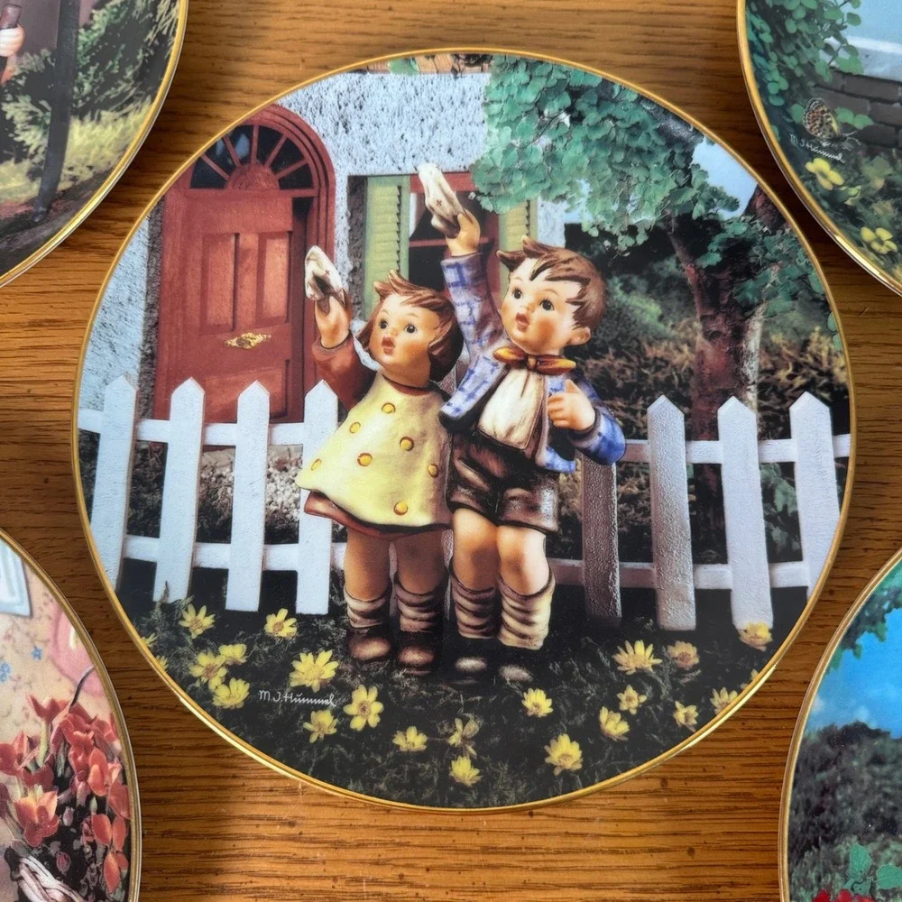 Hummel Little Companions Plate Set of 5 1992 Stormy Weather Surprise